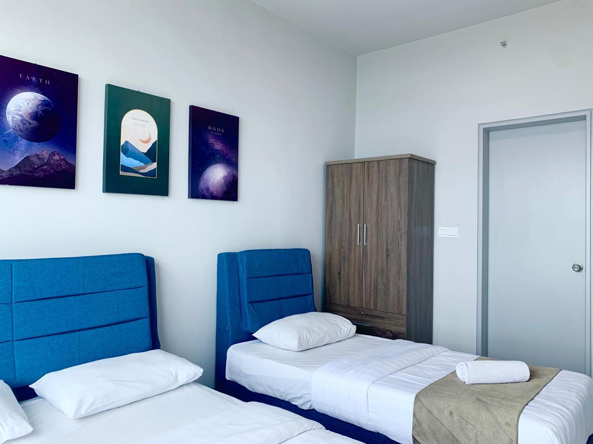 Sunset Seaview Vacation Condos @ Jesselton Quay Kota Kinabalu Room photo