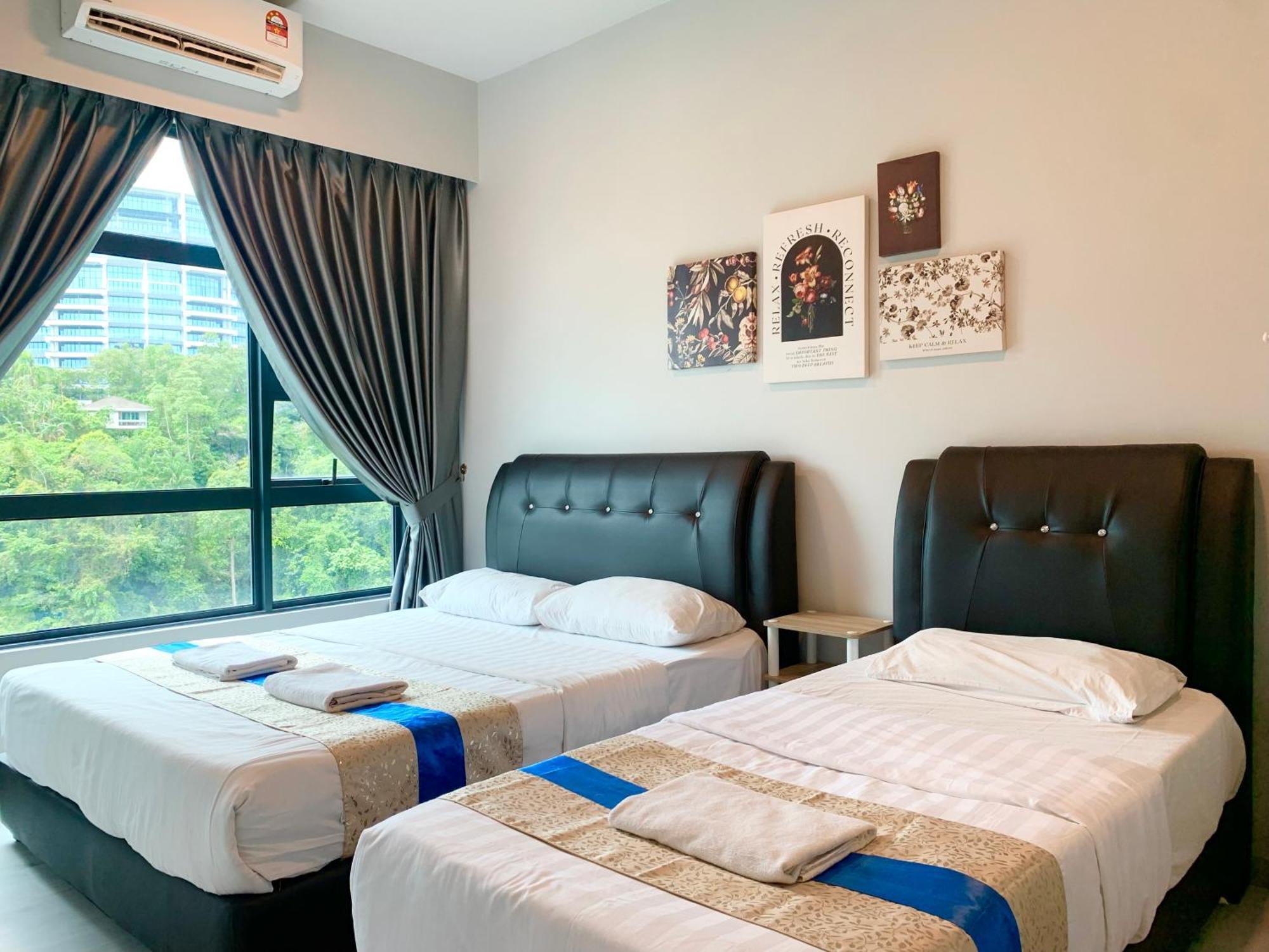 Sunset Seaview Vacation Condos @ Jesselton Quay Kota Kinabalu Room photo