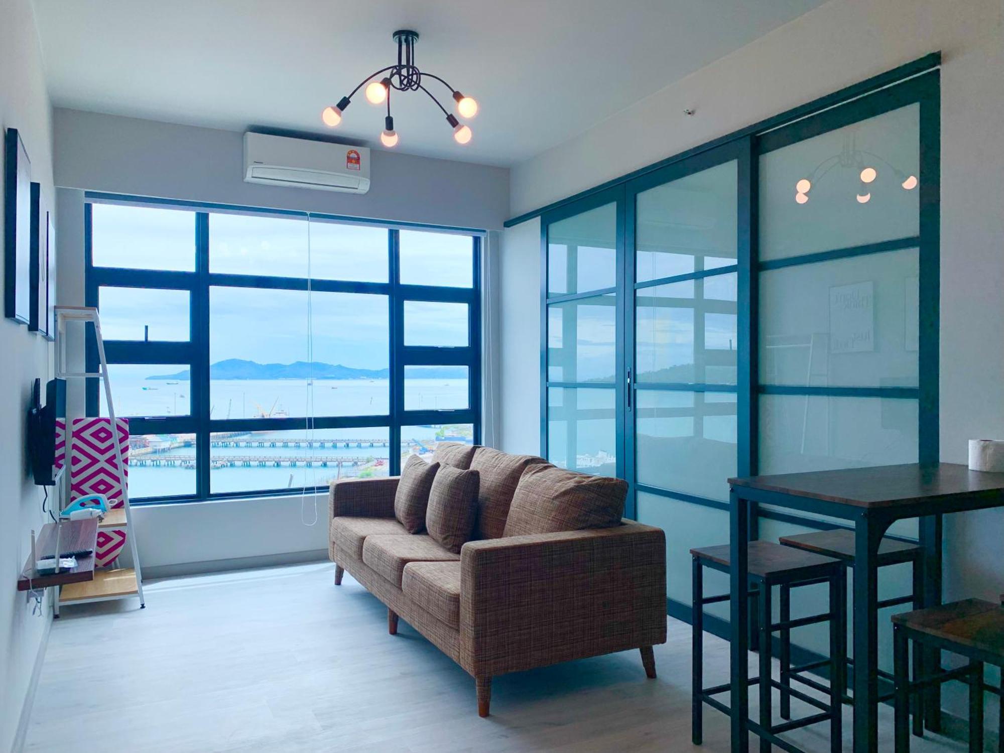 Sunset Seaview Vacation Condos @ Jesselton Quay Kota Kinabalu Room photo