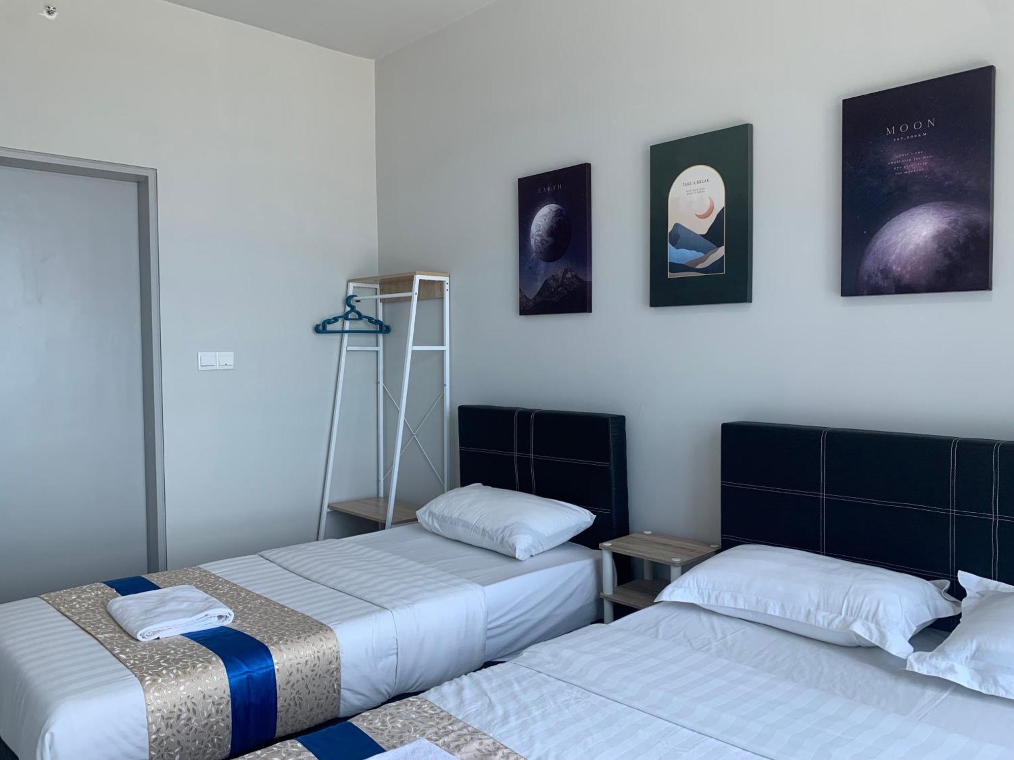 Sunset Seaview Vacation Condos @ Jesselton Quay Kota Kinabalu Room photo