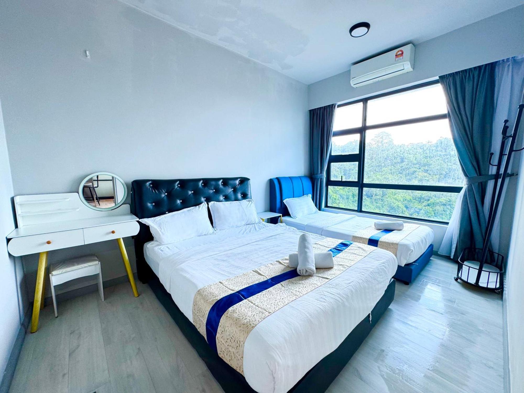 Sunset Seaview Vacation Condos @ Jesselton Quay Kota Kinabalu Exterior photo